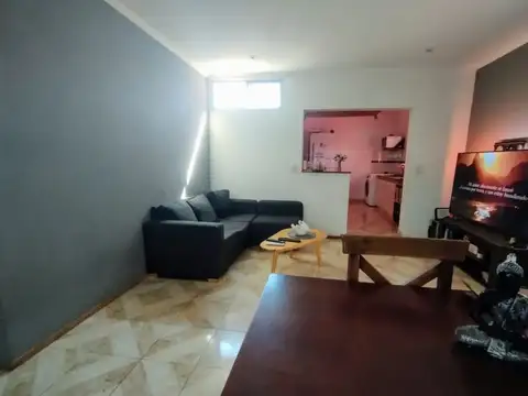 VENTA CASA 5 AMBIENTES CON JARDIN ALDO BONZI