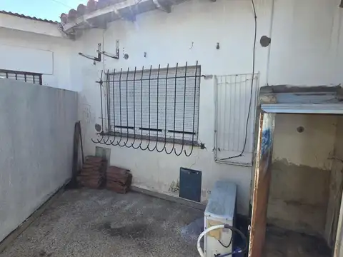 Chalet 3 ambientes - castelar norte