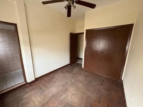 Oficina en Alquiler 40 años