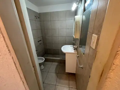 Depto Tipo Casa 2 ambientes con 1 baño