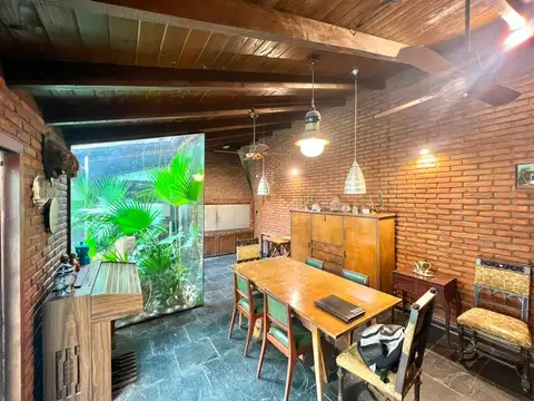 Avenida Lidoro J. Quinteros 1000
