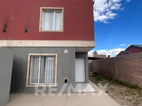 Depto Tipo Casa en Venta en Plottier, USD 125.000