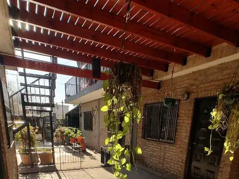 Depto Tipo Casa en Alquiler de 2 ambientes