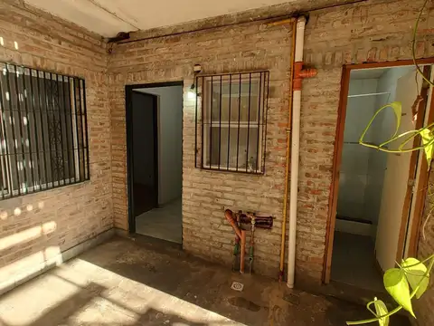 Depto Tipo Casa Monoambiente con 1 baño