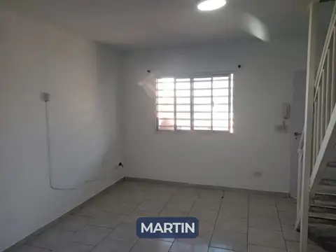 Departamento en Alquiler en Los Polvorines, $ 650.000