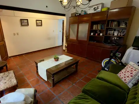 Depto Tipo Casa en Venta 48 años