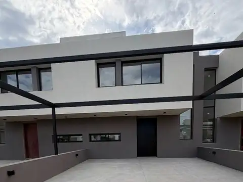 VENTA | SIETE SOLES | DÚPLEX DE CATEGORÍA | 3 DORMITORIOS | 188 M² CUBIERTOS