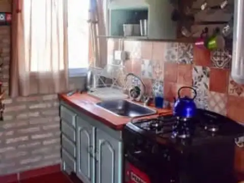 Casa 3 ambientes con 1 baño