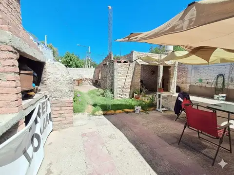 Casa 4 ambientes con 1 baño