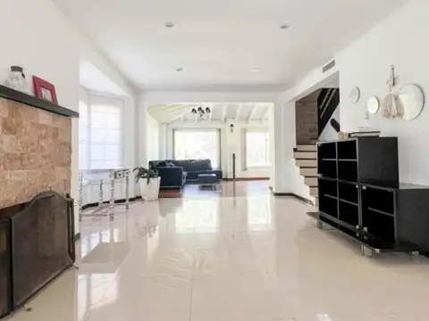Casa en Venta en Echeverria Del Lago, USD 290.000