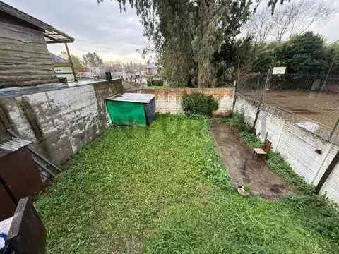 Depto Tipo Casa en Venta en Villa Elvira, USD 44.000