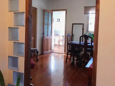 Depto Tipo Casa en Venta de 4 ambientes