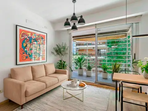 Venta Departamento 3 Ambientes Luminoso con Balcón Corrido. Apto credito