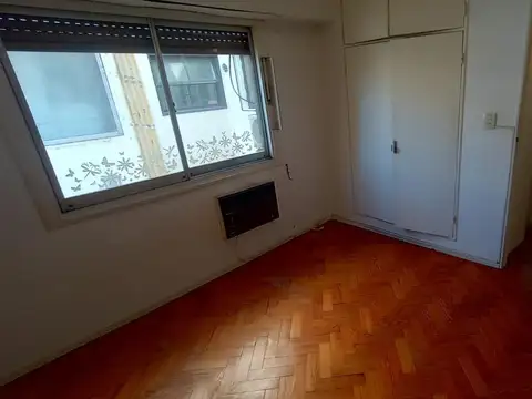 Departamento 2 ambientes lateral. Muy buena ubic!