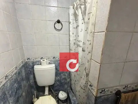 Venta de Casa de 2 Dormitorios  +  Local comercial Berisso