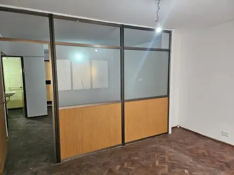 Oficina en Venta 50 años