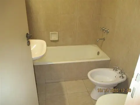 Peru 600, Piso 8