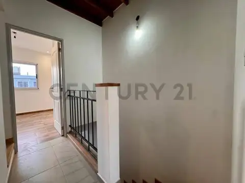 VENTA DUPLEX HURLINGHAM A ESTRENAR