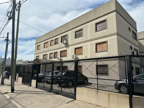 Departamento de 2 ambientes en venta, en Ramos Mejía
