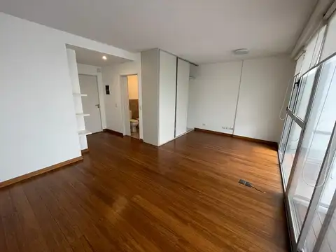 Vuelta De Obligado 1400, Piso 4