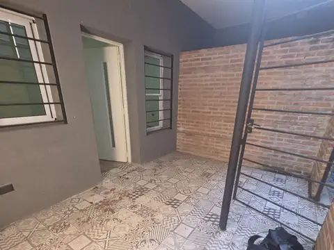 Depto Tipo Casa en Alquiler de 1 dormitorio