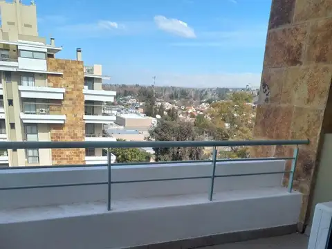 Departamento en Alquiler con 1 cocheras