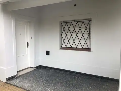 Casa en Venta en Adrogue, USD 160.000