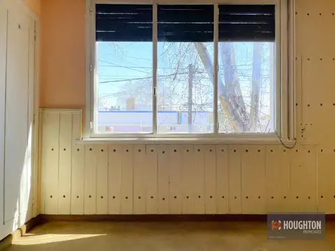 Depto Tipo Casa 5 ambientes con 2 baños