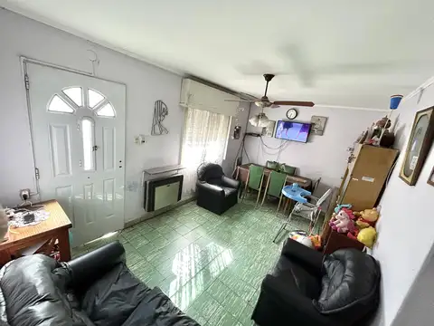 casa a la venta en lujan calle libertad esquina la paz