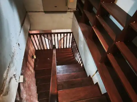 Casa en Alquiler con 1 cochera