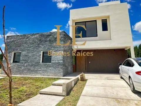 Casa en Venta al Noreste