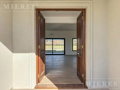 Casa en Venta al Oeste