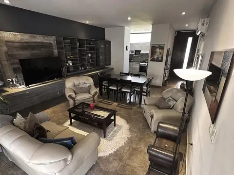 Casa en Venta en Los Nogales, USD 128.000