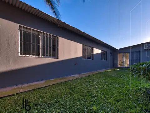 Casa 4 ambientes con 1 baño