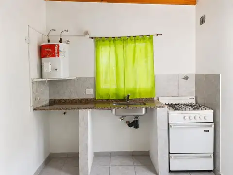 Departamento en Alquiler en Rafael Calzada, $ 400.000