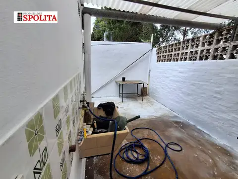 Casa en Alquiler con 1 cochera