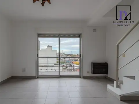 VENTA Departamento Dúplex  2 amb con cochera cubierta - La Boca - Apto Credito