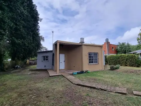 Casa en venta en la localidad de Del Viso, Barrio William Morris, sobre calle Santa Julia