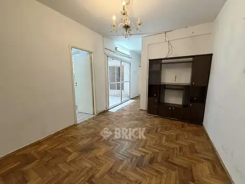 DEPTO TIPO CASA EN PRINGLES Y AV. CORDOBA - 55 M2 PATIO APTO PROFESIONAL COMEDOR DIARIO LUMINOSO