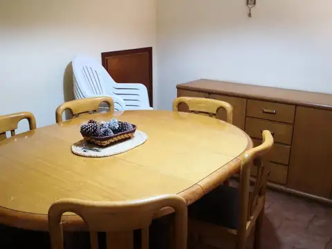 Casa en Alquiler Temporal con 1 cochera