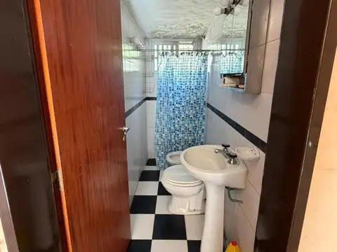 Casa en Venta con 4 cocheras