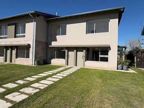Casa en venta 3 ambientes a estrenar - entrega inmediata