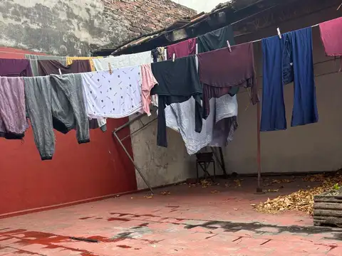 Depto Tipo Casa 3 ambientes con 1 baño