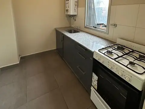 Departamento en Alquiler en Barrio Sur, $ 430.000