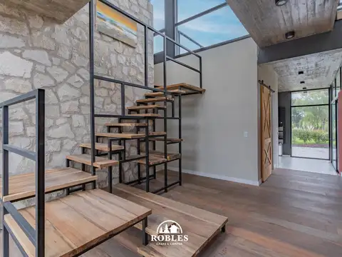 Casa en Alquiler de 4 dormitorios