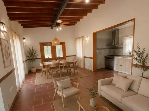 Casa 2 ambientes con 1 baño