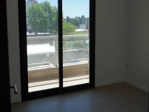 Departamento en Alquiler en Berazategui, $ 800.000