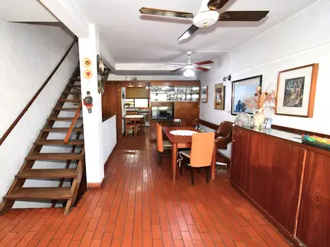 Depto Tipo Casa en Venta 45 años