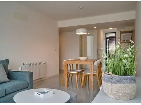 Sarmiento 1550 , Piso 1
