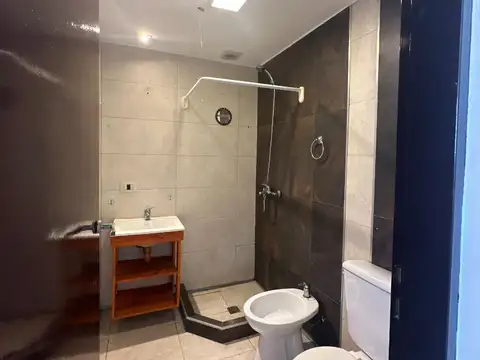 Loria 1100, Piso 2